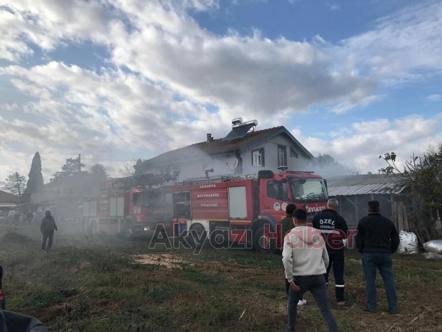 Odunluktaki kalorifer kazanı patladı