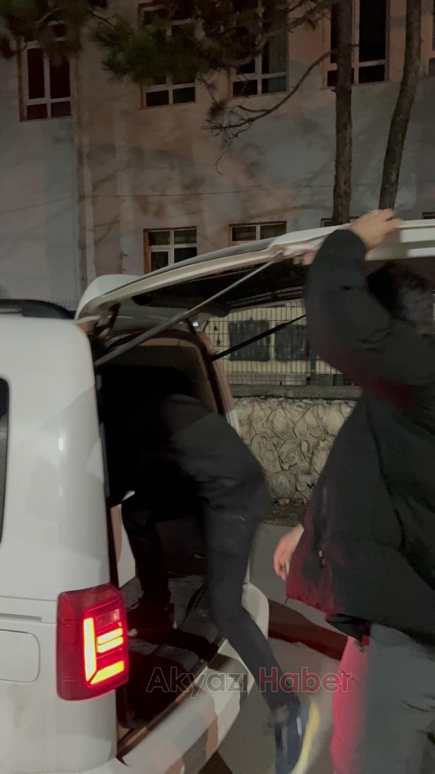 Şüphe üzerine durduruldu, göçmen kaçakçısı çıktı
