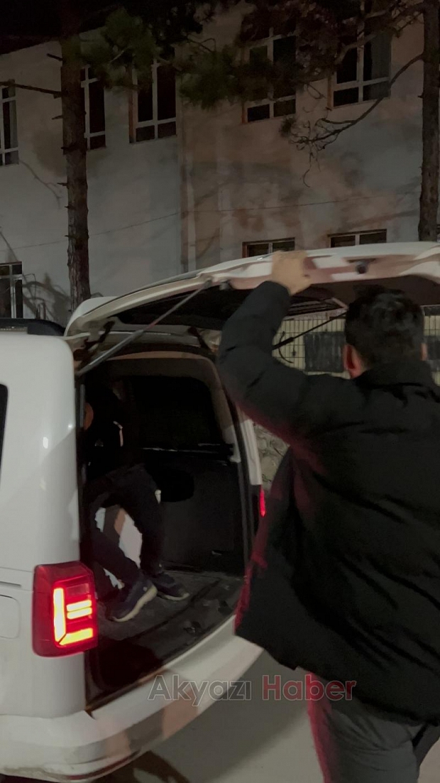 Şüphe üzerine durduruldu, göçmen kaçakçısı çıktı