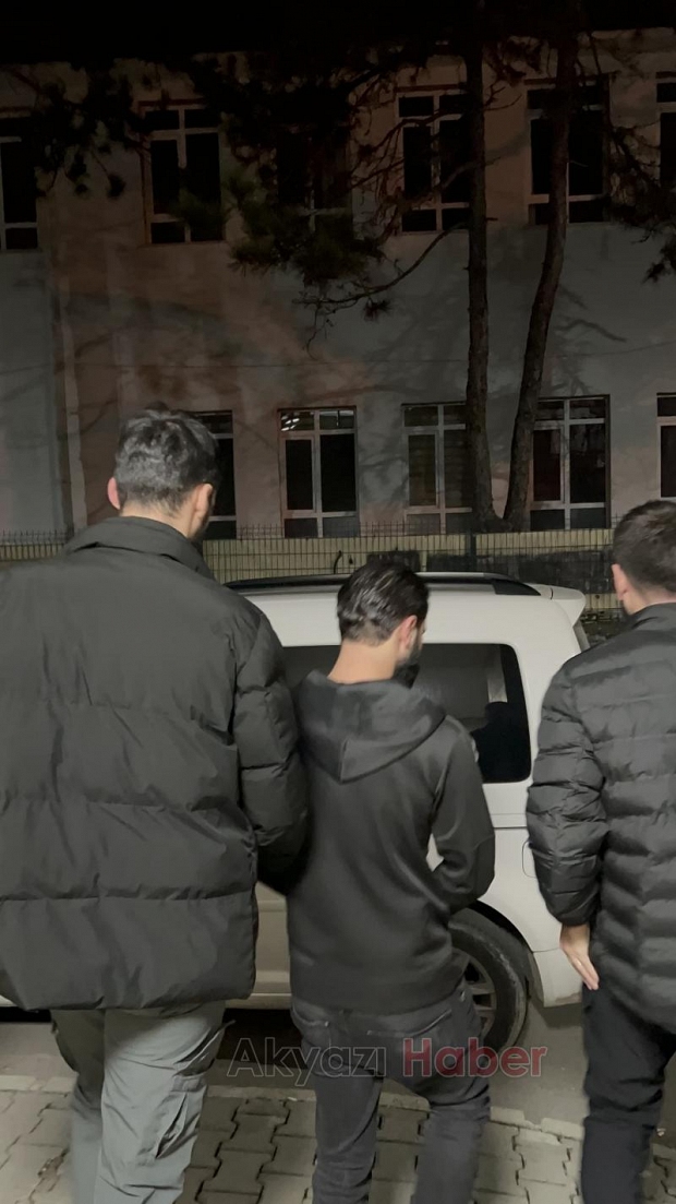 Şüphe üzerine durduruldu, göçmen kaçakçısı çıktı
