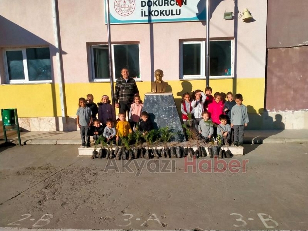 Dokurcun'da bin fidan toprakla buluştu