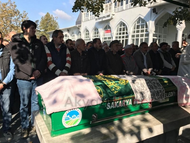 Emekli öğretmen zeki Kılıçkeser defnedildi.