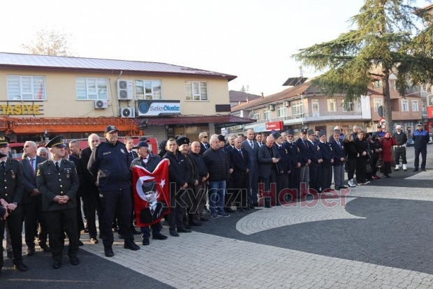 Akyazı da Büyük Önder Atatürk törenle anıldı