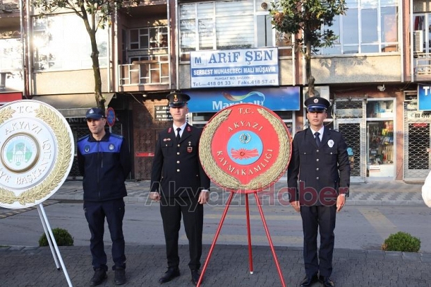 Akyazı da Büyük Önder Atatürk törenle anıldı