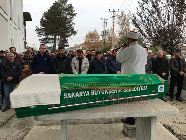 İşyerinde ölü bulunan esnaf toprağa verildi