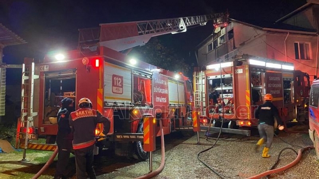Hendek'te yangın