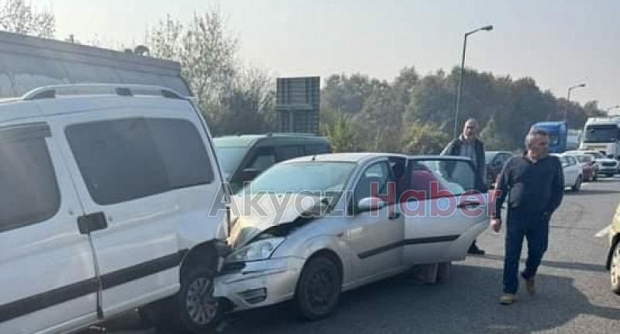 TEM'de 7 araçlı kaza: 4 yaralı