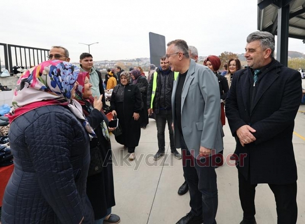 Camili-Karaman Pazar Yeri'nde Giyim ve Kumaş Pazarı açıldı