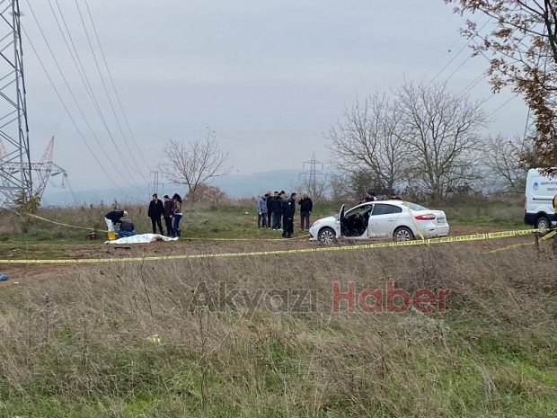 Serdivan'da bir kişi otomobilde silahla vurulmuş halde ölü bulundu. 