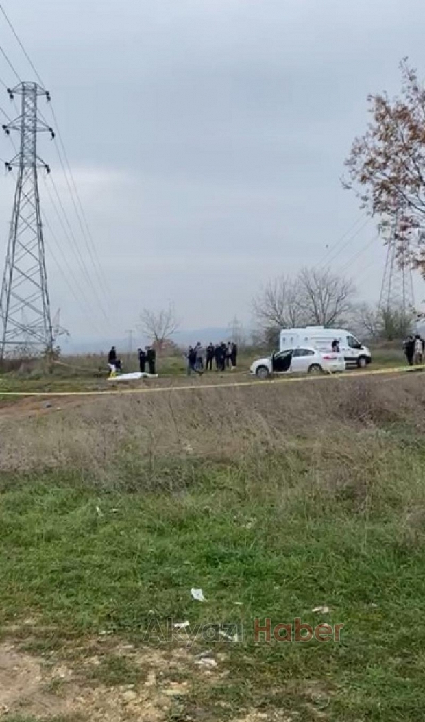 Serdivan'da bir kişi otomobilde silahla vurulmuş halde ölü bulundu. 