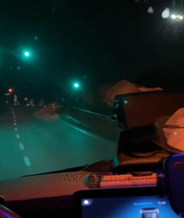 TEM Akyazı girişleri bir hafta süreyle trafiğe kapatıldı