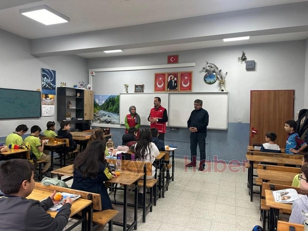 Paris Ortaokulu öğrencilerinden Gazze'ye yardım