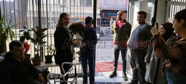 Akyazı'da özel öğrenciler diş polikliniğini ziyaret etti