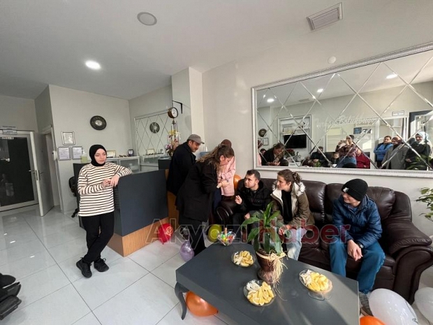 Akyazı'da özel öğrenciler diş polikliniğini ziyaret etti