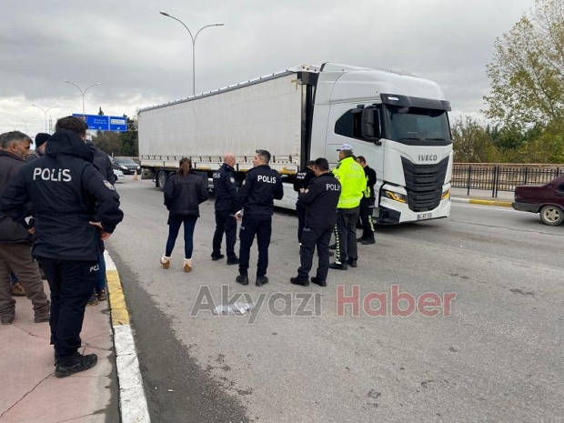 Tır kadını ezdi. 
