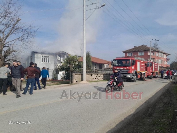 İki Katlı Evde Yangın