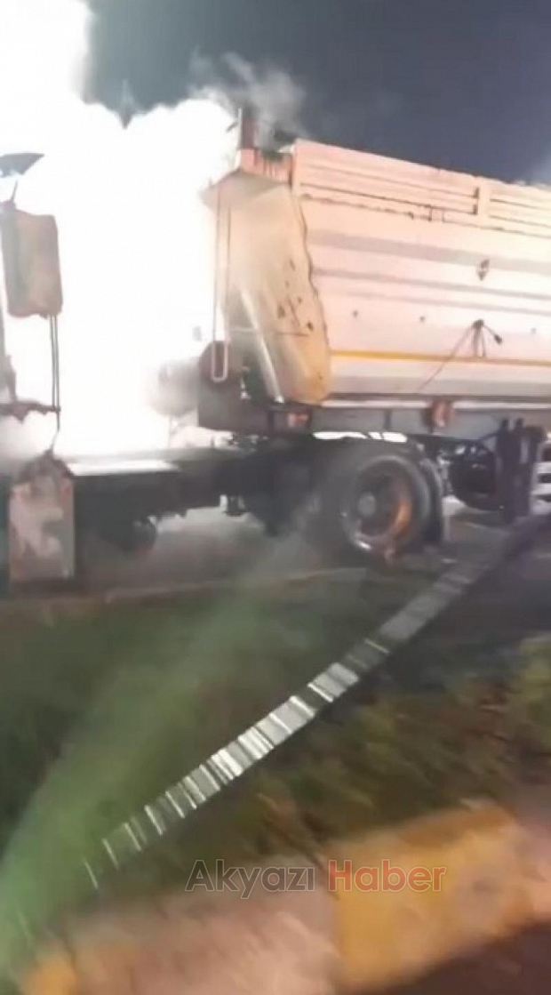 Tesiste panik, kamyon yandı