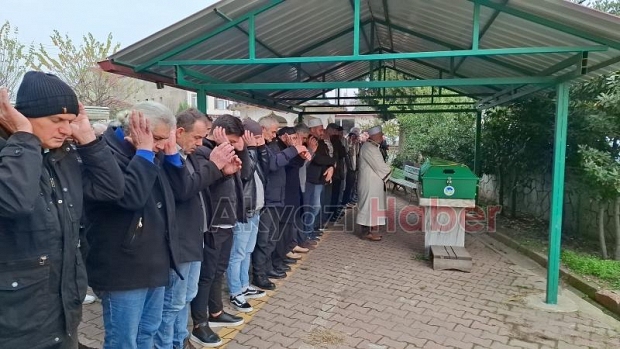 Evde ölü bulunmuştu son yolculuğuna uğurlandı