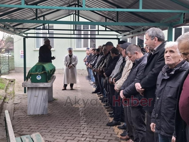 Evde ölü bulunmuştu son yolculuğuna uğurlandı
