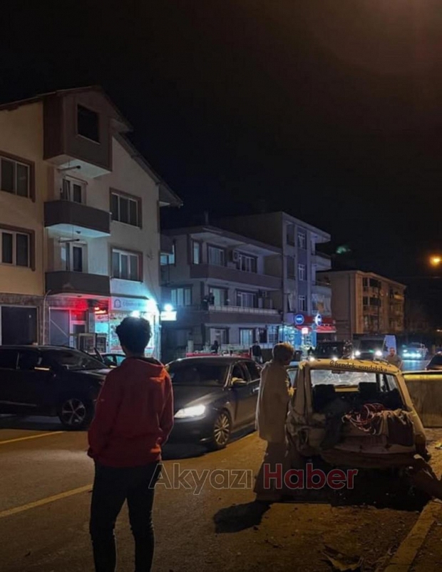 3 araçlı kaza kamerada