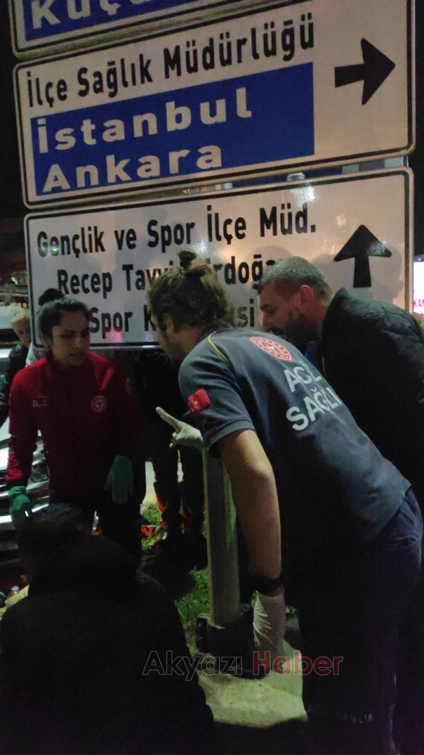 Otomobil ile motosiklet çarpıştı 2 yaralı