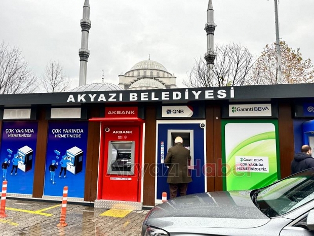 Akyazı'da caminin siluetini bozan ATM'lere tepki
