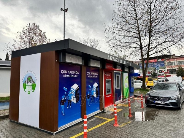 Akyazı'da caminin siluetini bozan ATM'lere tepki