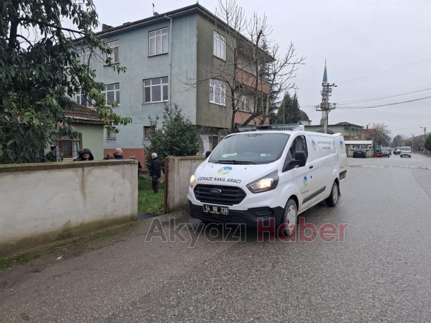 Yaşlı kadın evde ölü bulundu