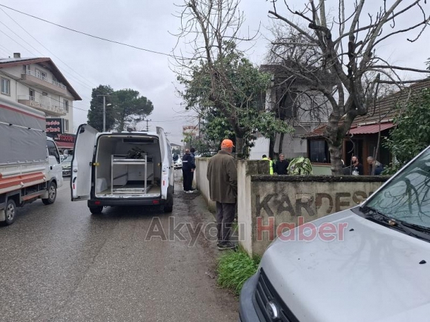 Yaşlı kadın evde ölü bulundu