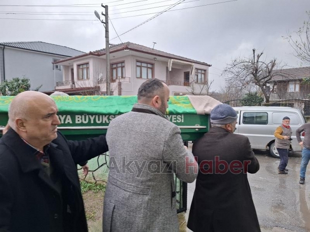 Evinden ölü bulunan Zekiye Uzunoğlu dün defnedildi.