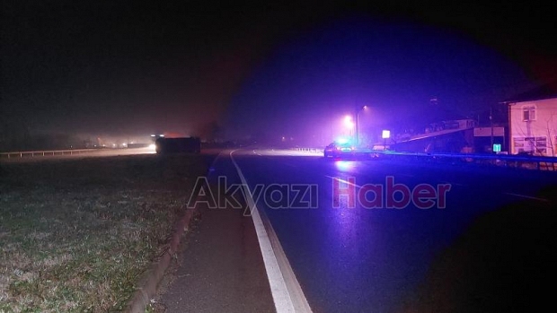 D140'ta korkutan kaza panelvan devrildi!