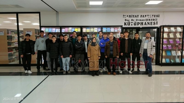Akyazı Anadolu İmam Hatip Lisesi 12. sınıf öğrencilerinden fakülte ziyareti