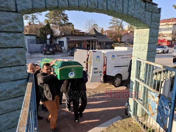 Minibüs çarpmıştı, yaşlı kadın defnedildi