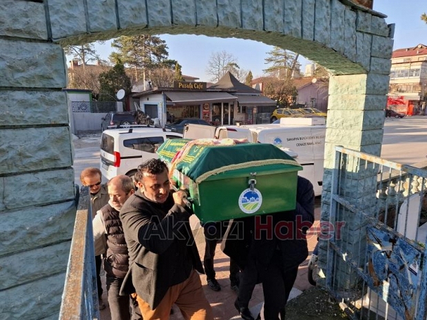 Minibüs çarpmıştı, yaşlı kadın defnedildi