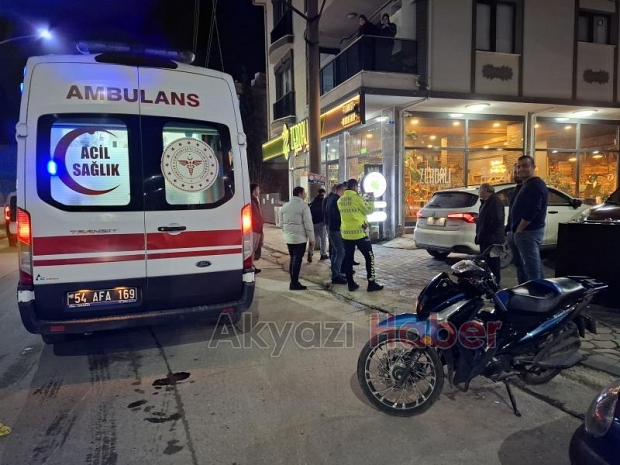 Otomobil ile motosiklet çarpıştı