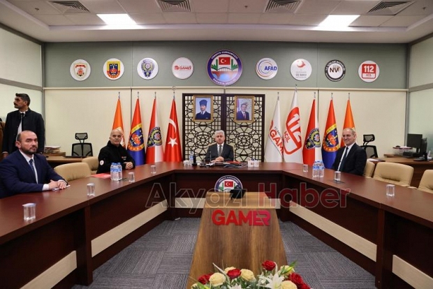 Sakarya Valisi'nden 112 Acil Çağrı Merkezi ziyareti
