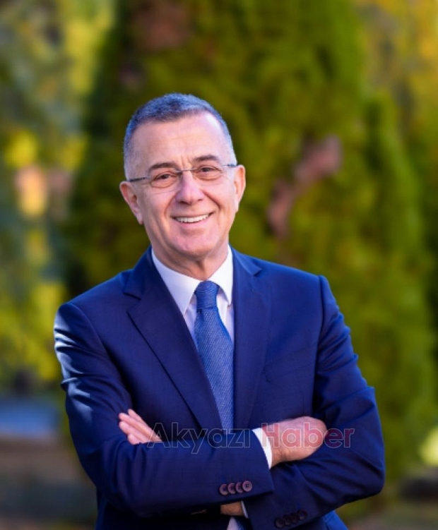 Mehmet Durman Yeditepe, Yusuf Adıgüzel  ise Anadolu Üniversitesi Rektörü oldu