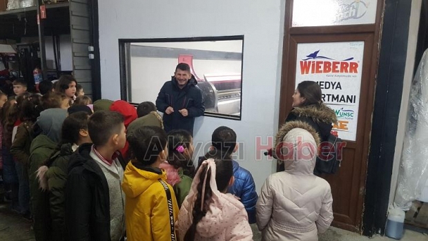 Wieberr, öğrencilere kapılarını açtı
