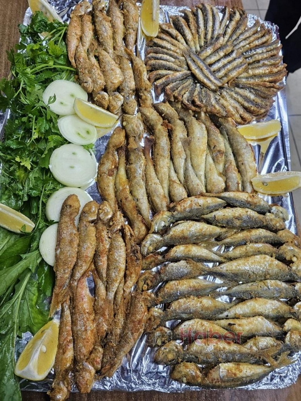Akyazı’da  Balık Keyfinin Vazgeçilmez Adresi: Balıkçı Yusuf!