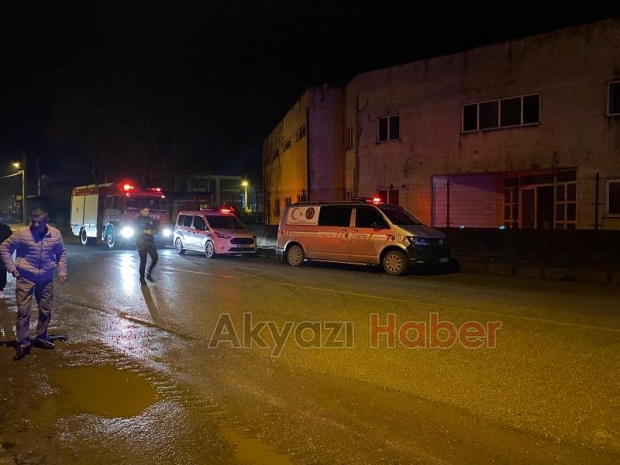 Caddede feci kaza 3 yaralı