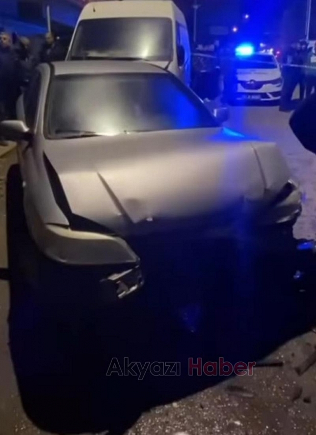 Park halindeki 4 araca çarptı