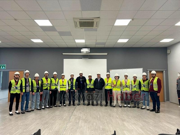 SUBÜ Bilişim Teknolojileri MYO öğrencilerinden fabrika gezisi