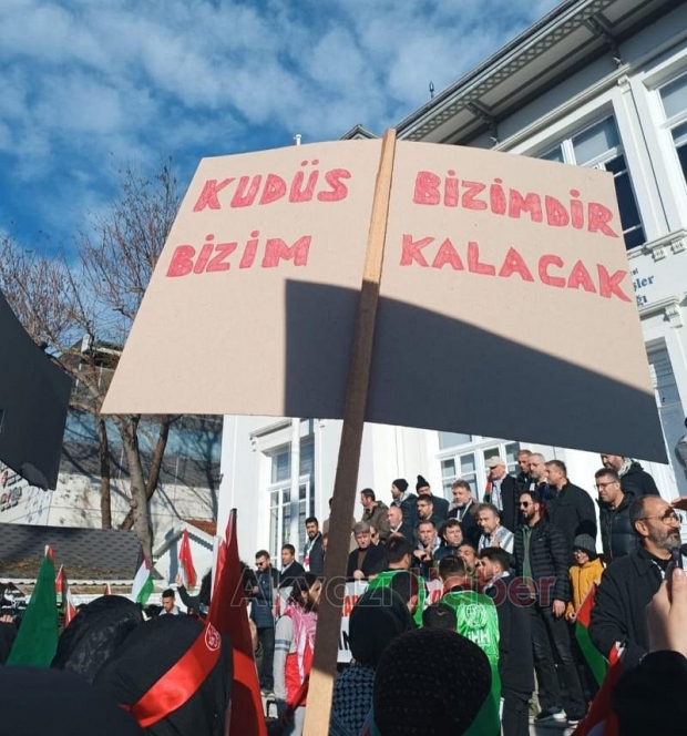 İHH Kadın Kolları Başkanlığı’nda görev değişimi gerçekleşti. 