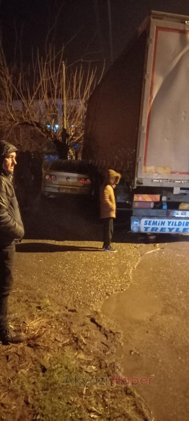 Otomobil ile kamyon kafa kafaya çarpıştı: 2 yaralı