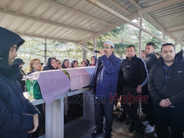 Başından vurulan genç kıza acı veda