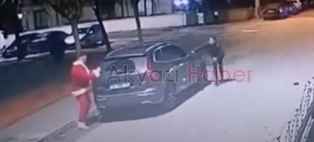 Noel baba kıyafeti ile işlenen cinayet kamerada