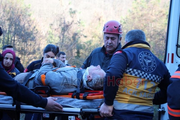 Otomobil dikenliğe uçtu 1 yaralı