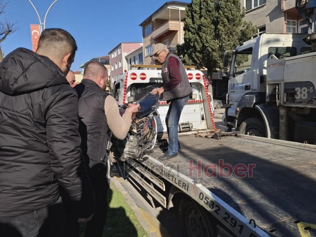 Dur ihtarına uymadı kaza yaptı 