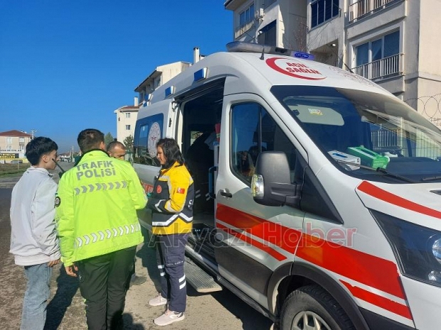 Motosiklet ile bisiklet çarpıştı: 2 yaralı