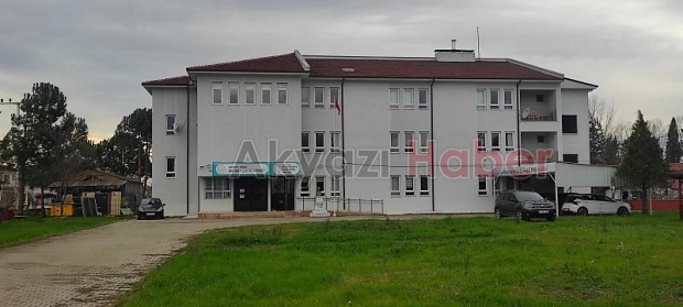 Akyazı'da Halk Eğitim'de açılan kurslara başvurular başladı